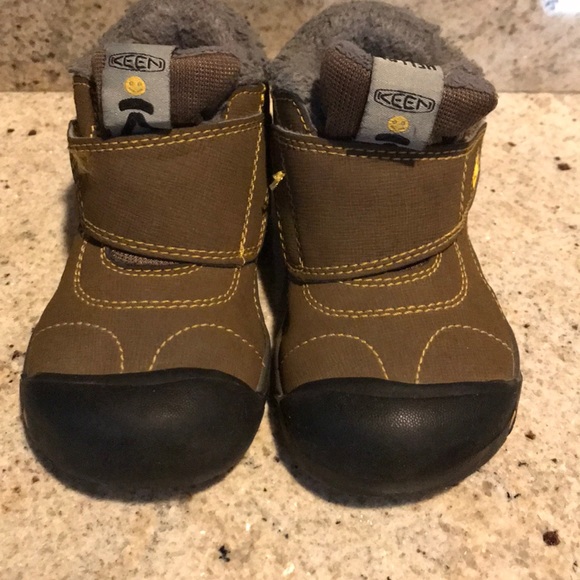 keen snow boots